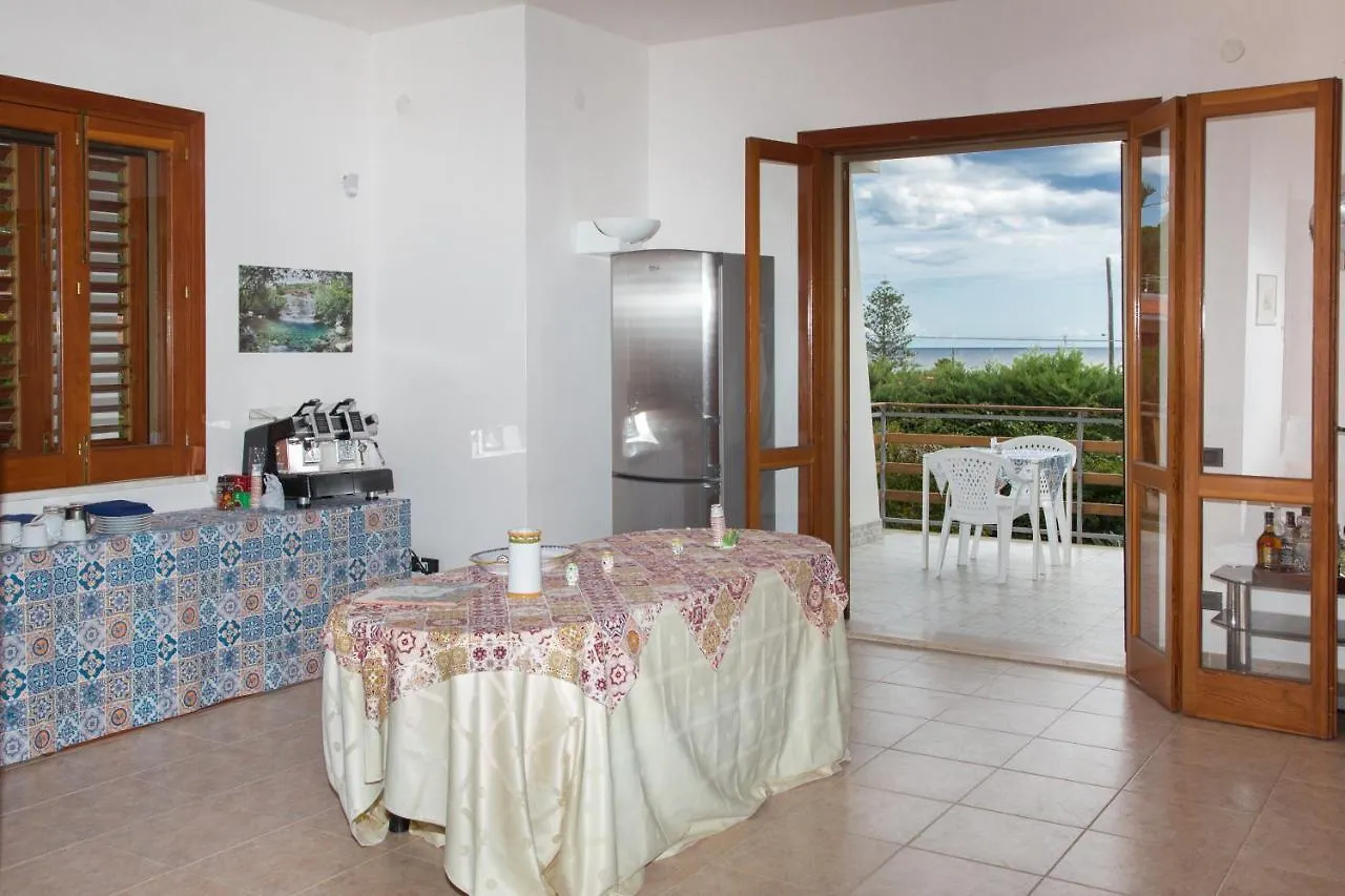 פונטנה ביאנקה Villa Vega בית הארחה