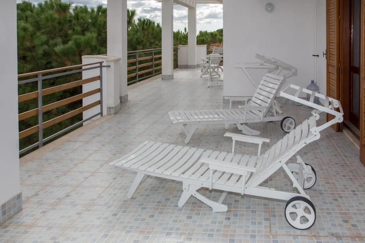 פונטנה ביאנקה Villa Vega
