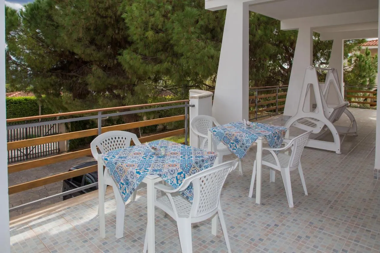 בית הארחה פונטנה ביאנקה Villa Vega איטליה